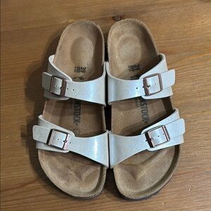 Birkenstock womens Cream Sandals